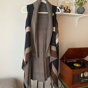 Long geometric cardigan